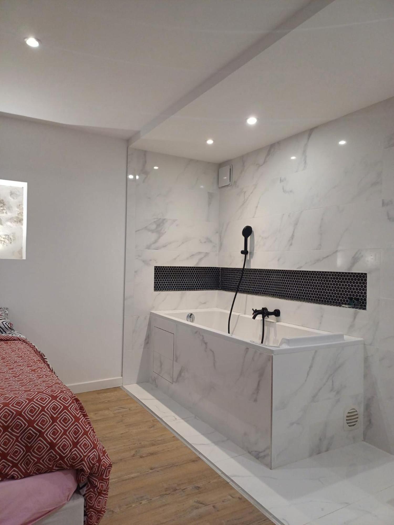 Maison Avec Jardin 4 Pers, 2 Lits, Billard, Wifi, Clim *